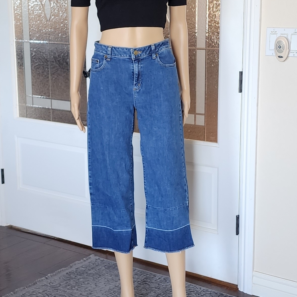 MICHAEL KORS WIDE LEG CROPPED JEANS SZ 6 - Picture 4 of 16